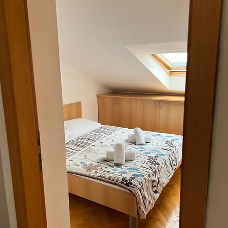 Ivanka Apartamento *