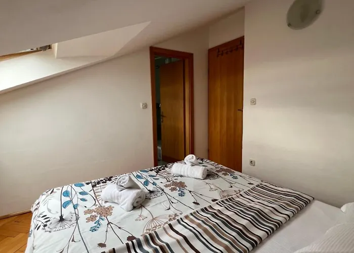 Ivanka * Μακάρσκα