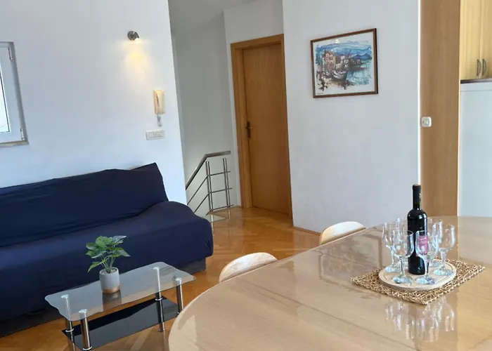 Ivanka * Μακάρσκα